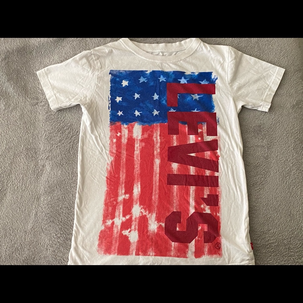 Levi shirt